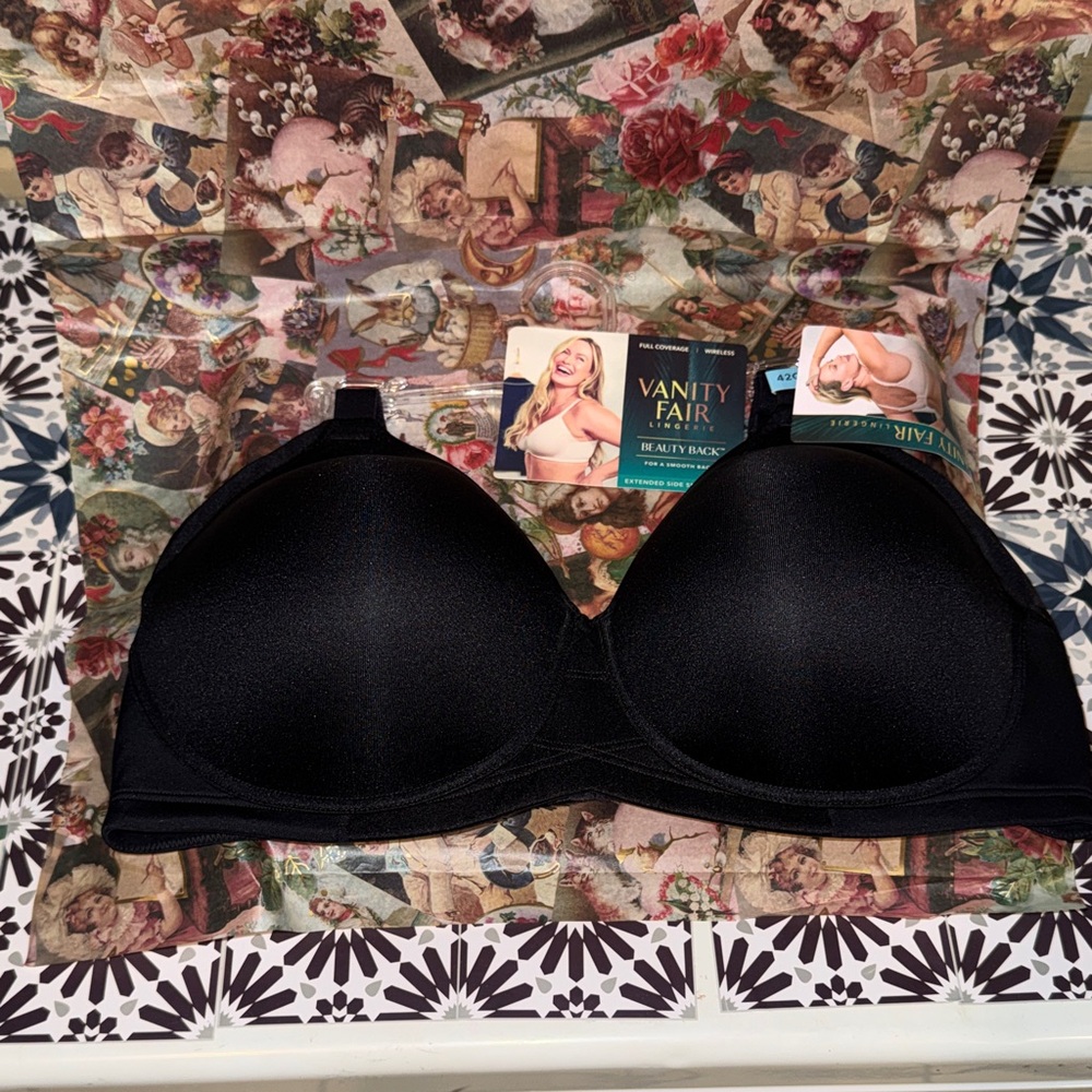 Vanity Fair Women's Black Beauty Back Bra